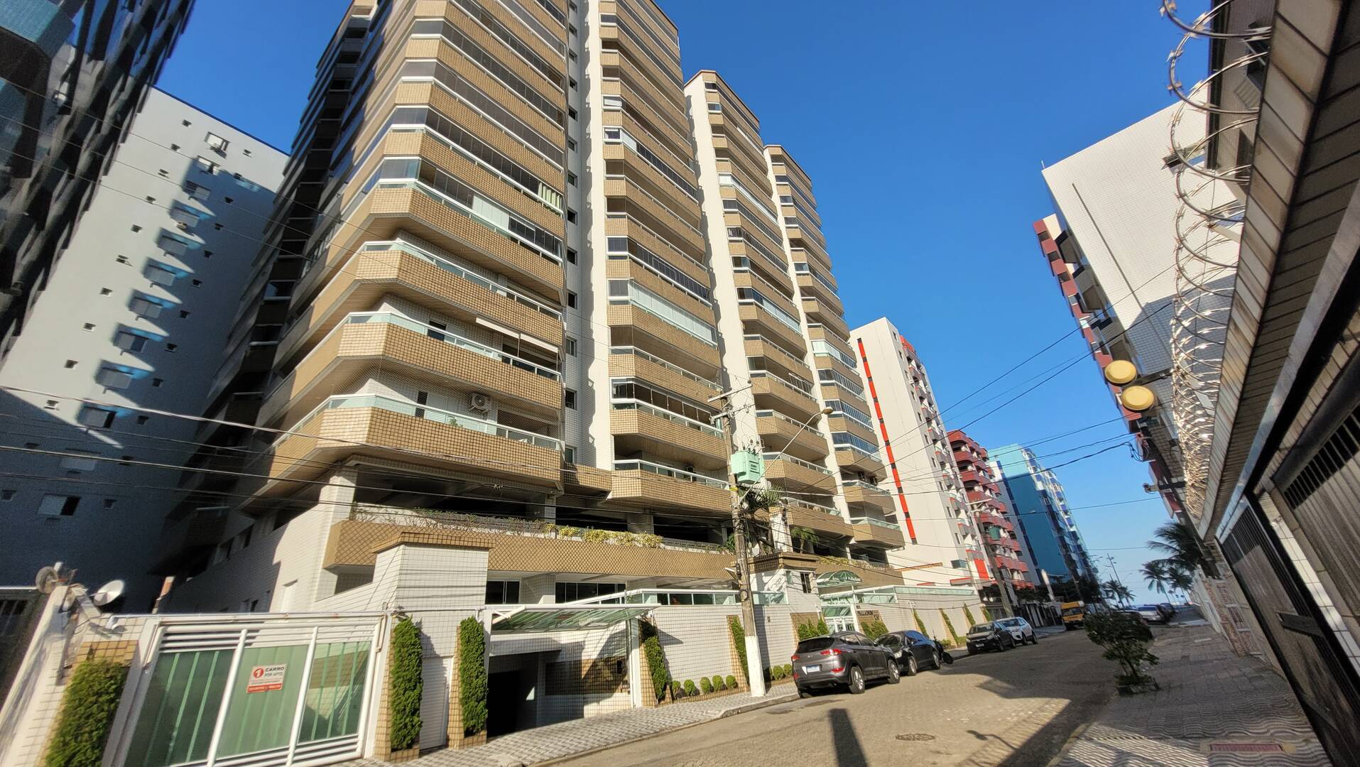#7898 - Apartamento para Venda em Praia Grande - SP