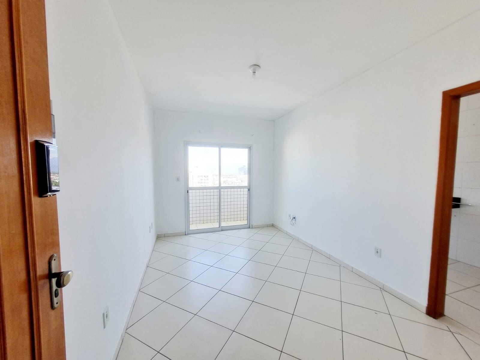 #1068 - Apartamento para Venda em Praia Grande - SP