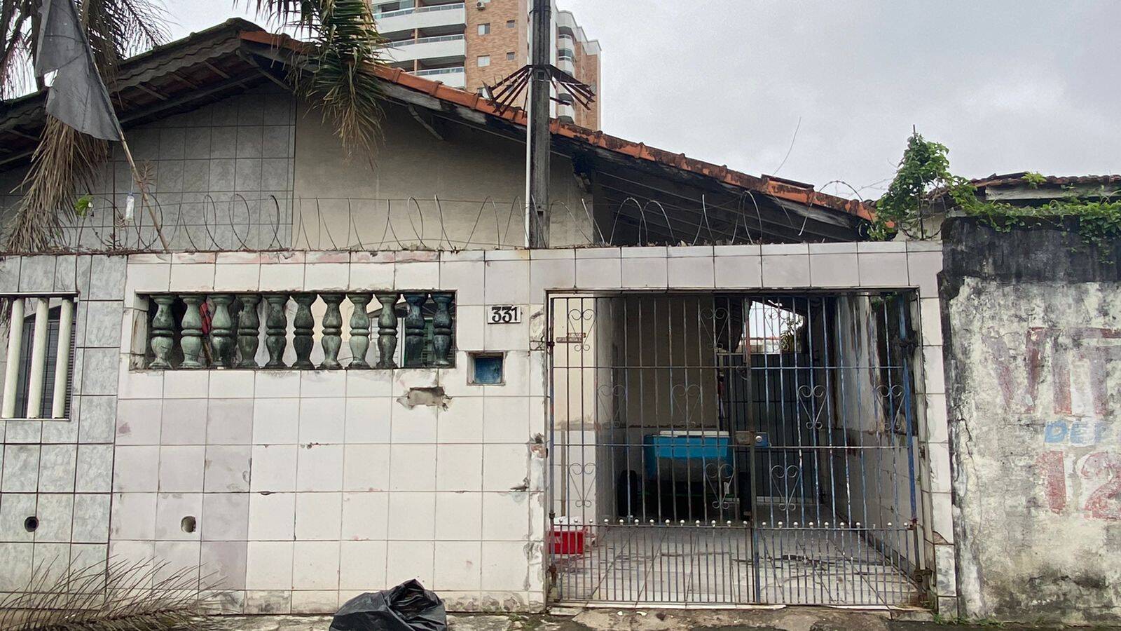 #8090 - Casa para Venda em Praia Grande - SP