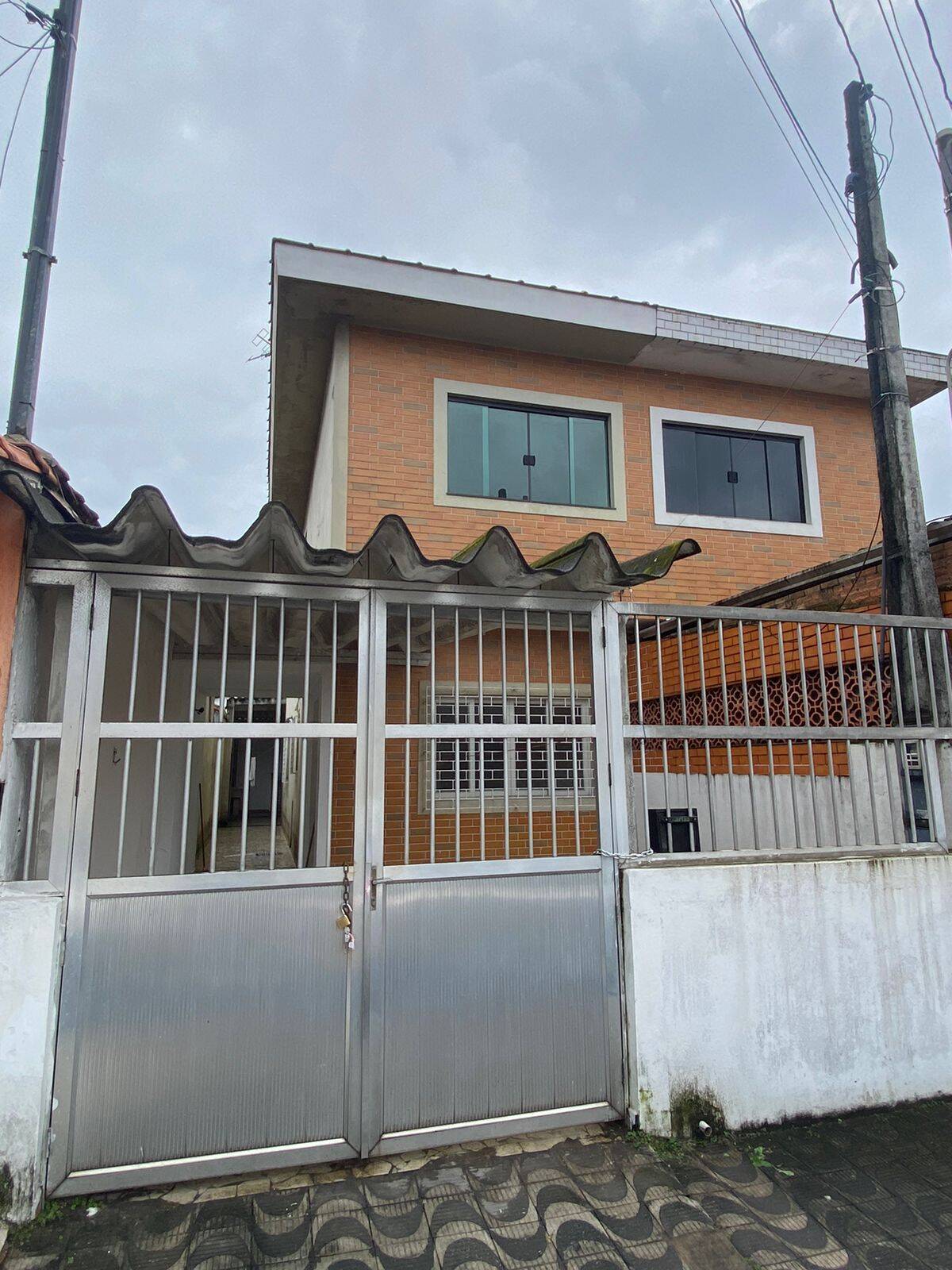 #8225 - Casa para Venda em Praia Grande - SP