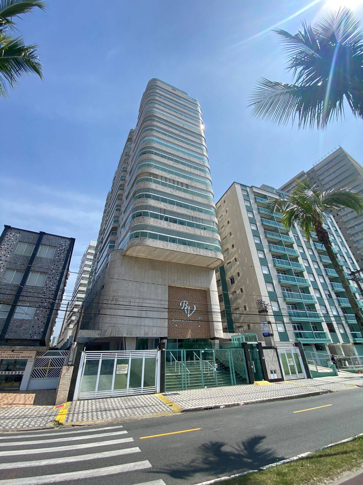 #8195 - Apartamento para Venda em Praia Grande - SP