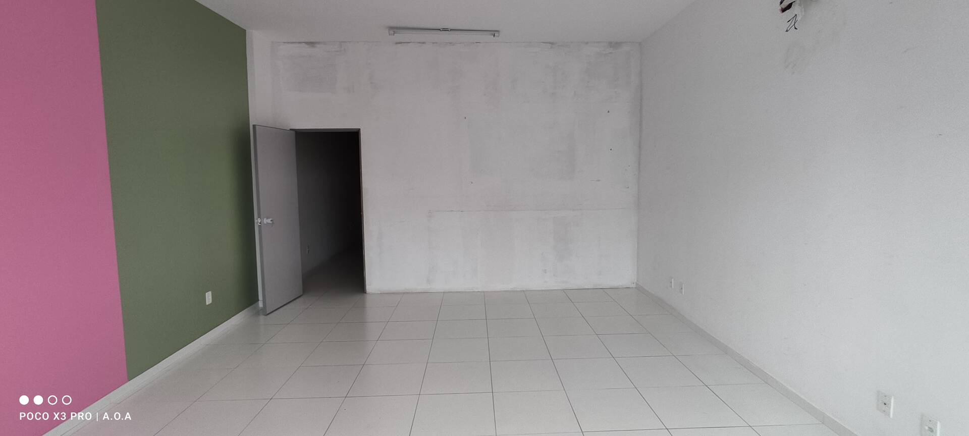 Alugo Sala Comercial Nova Bairro Aviação 80 mts . Praia Grande .