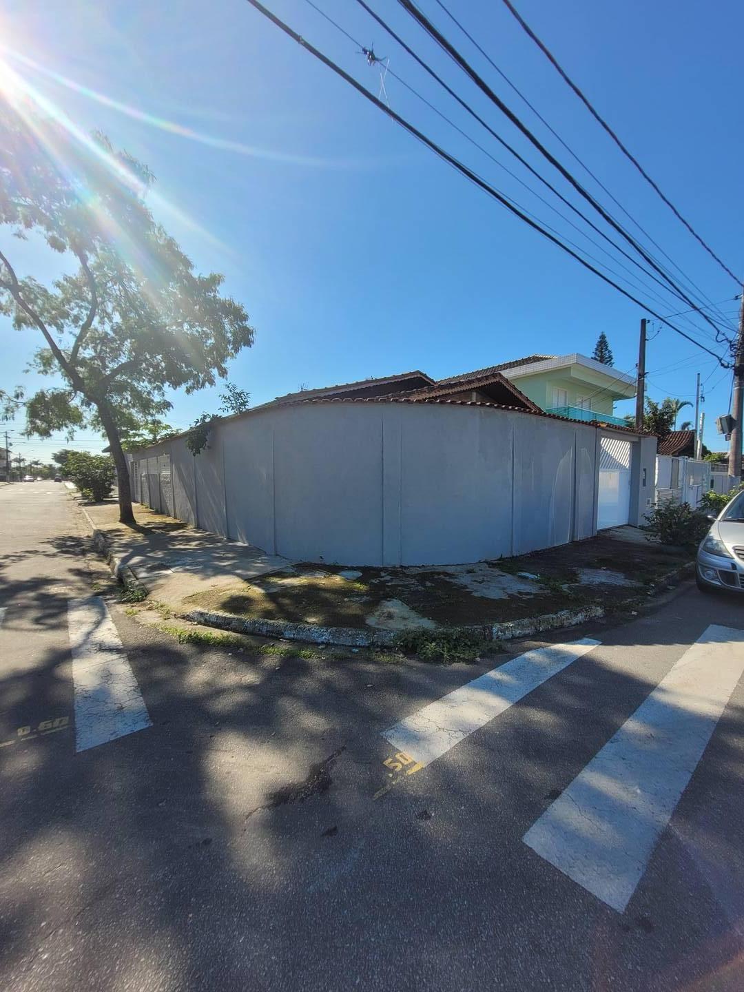 #7584 - Casa para Venda em Praia Grande - SP