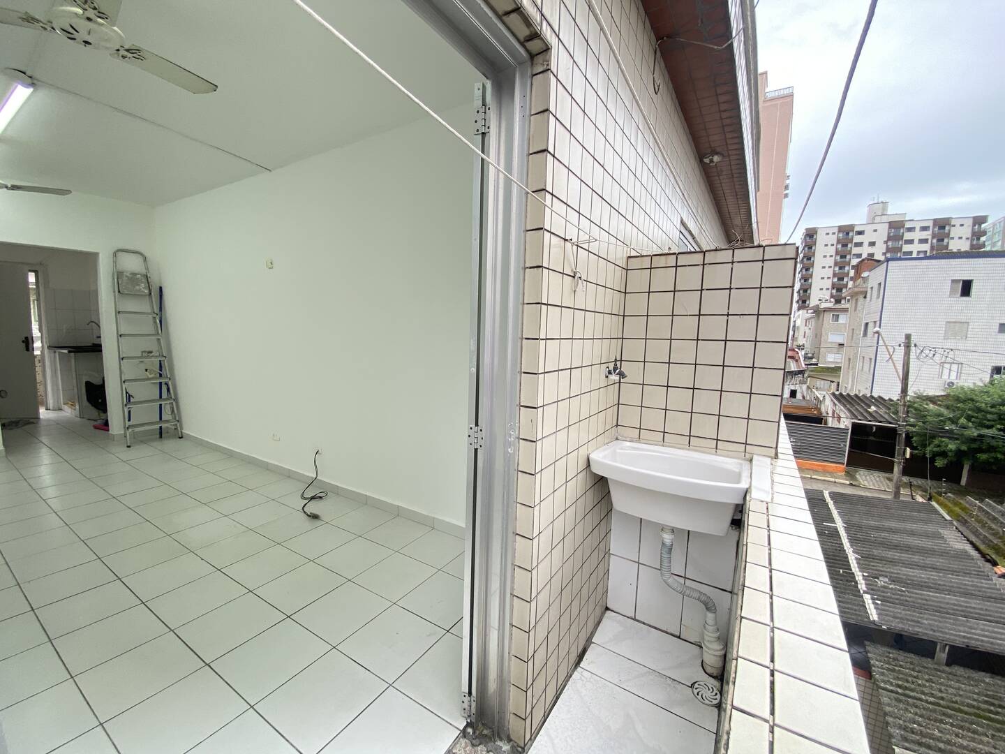 #0122 - Kitnet para Venda em Praia Grande - SP