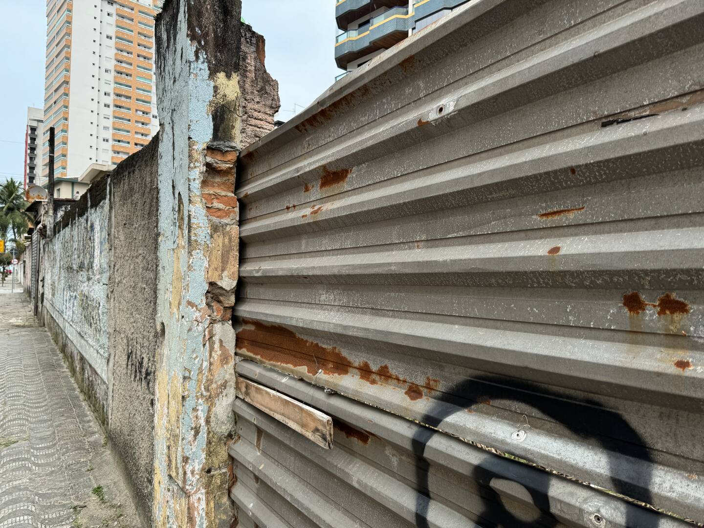 #7273 - Terreno para Venda em Praia Grande - SP