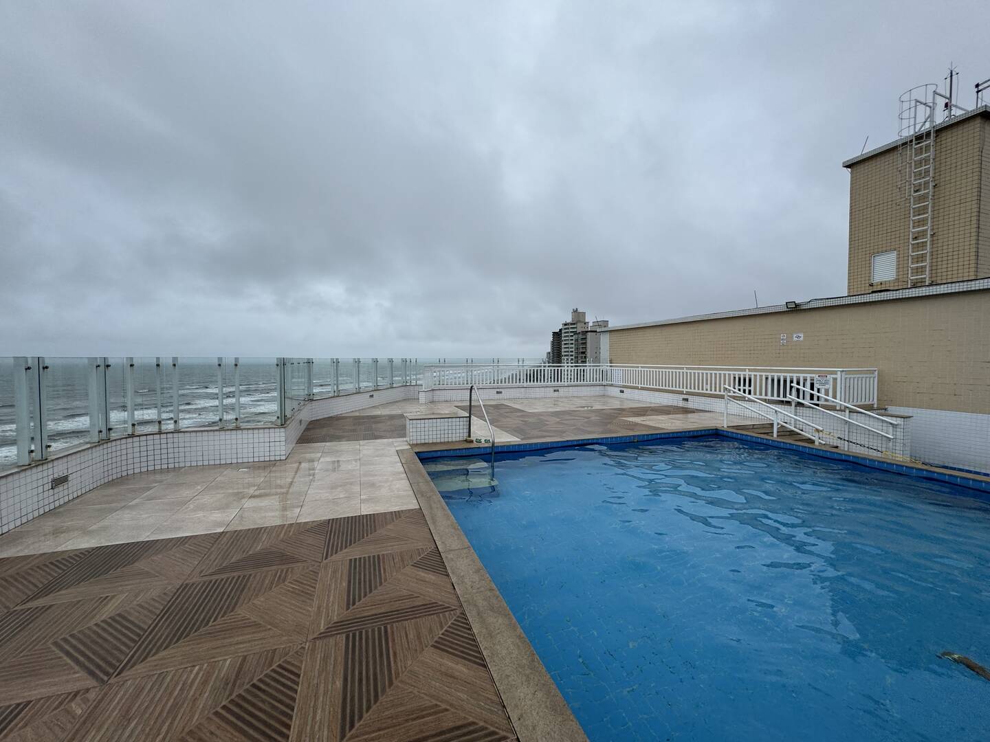 #7112 - Apartamento para Venda em Praia Grande - SP