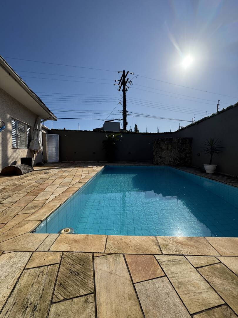 #7077 - Casa para Venda em Praia Grande - SP