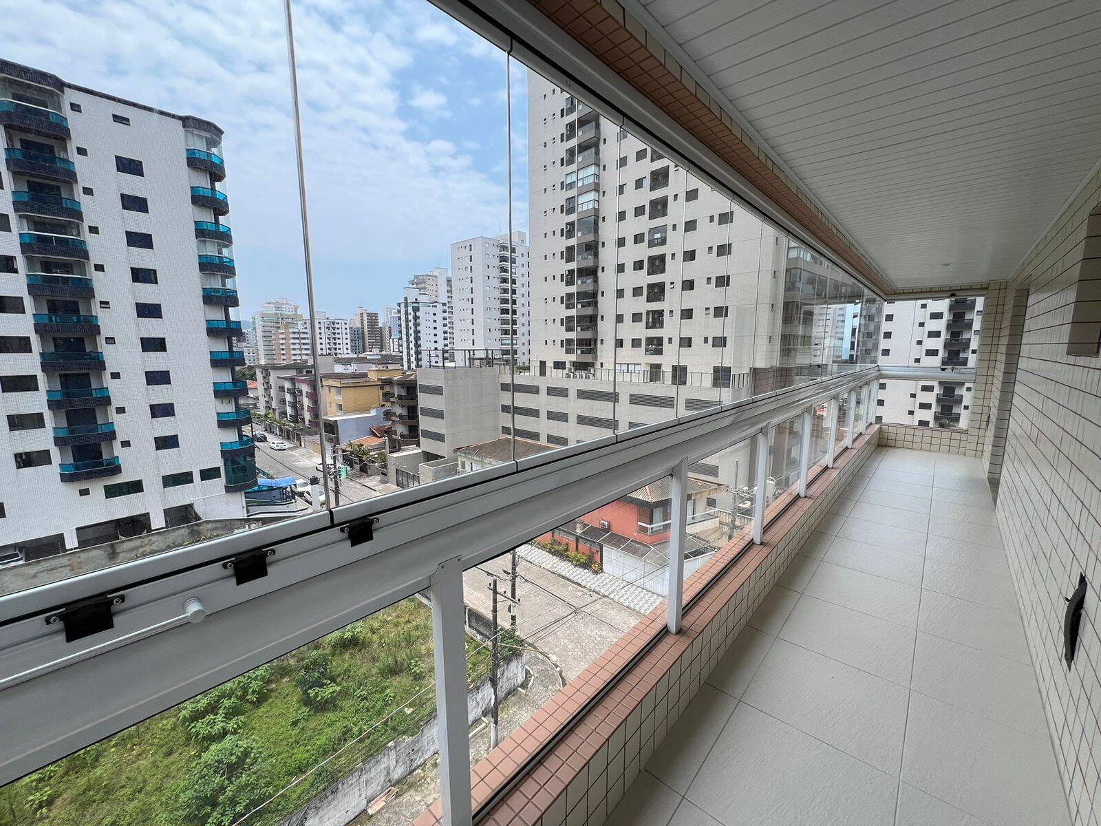 #7096 - Apartamento para Venda em Praia Grande - SP