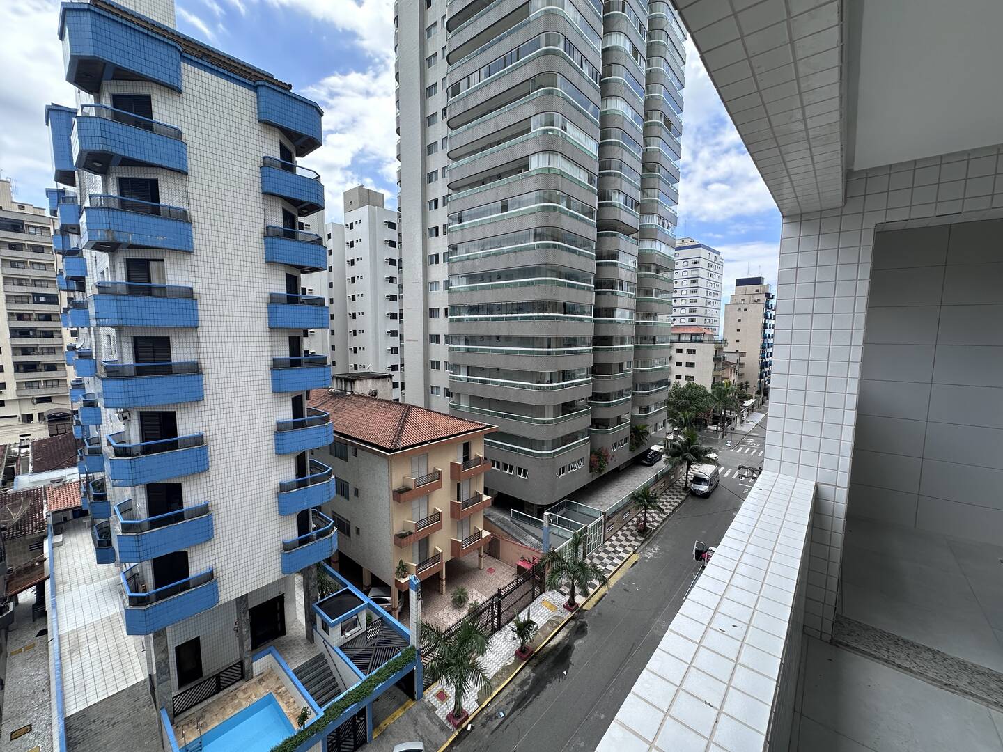 #7086 - Apartamento para Venda em Praia Grande - SP