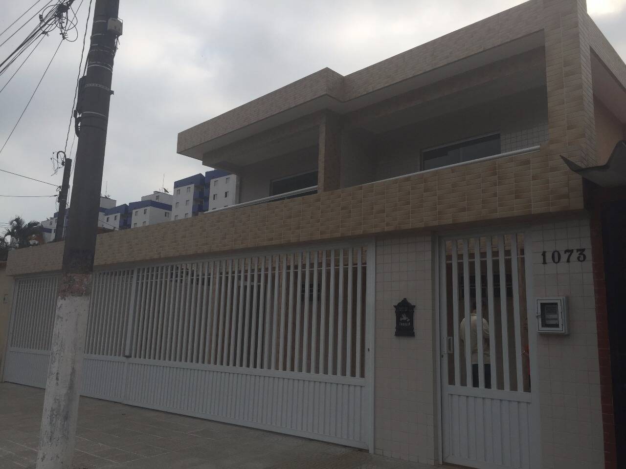 #8027 - Casa para Venda em Praia Grande - SP