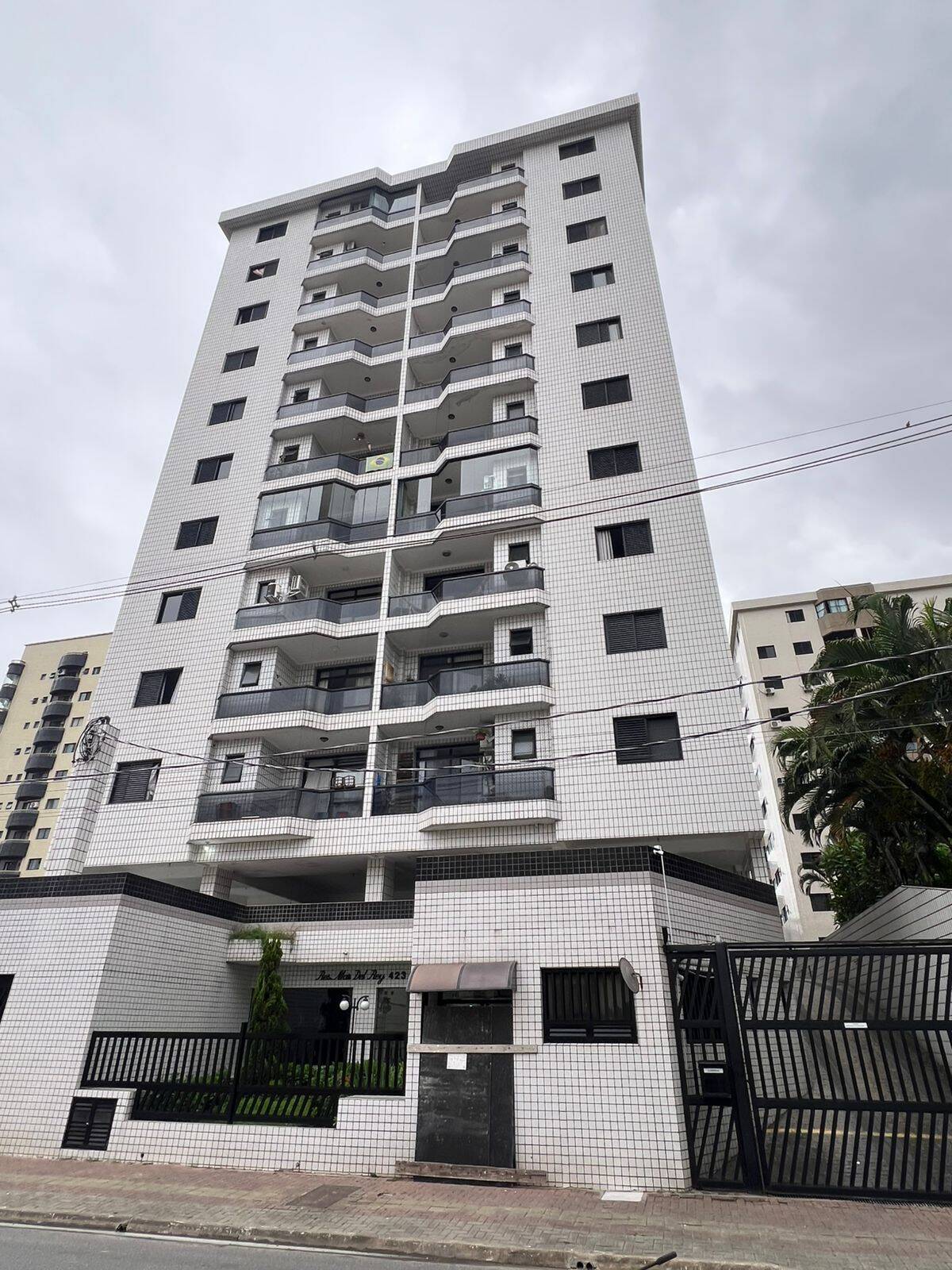 #8116 - Apartamento para Venda em Praia Grande - SP