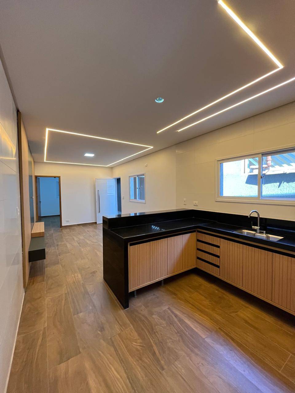 #8159 - Casa para Venda em Praia Grande - SP