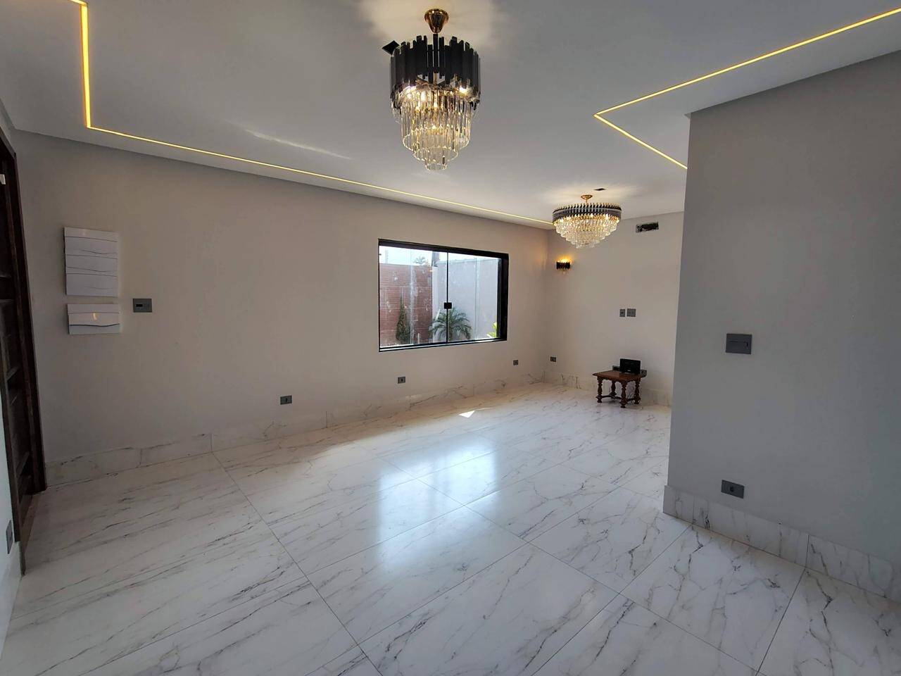 #7122 - Casa para Venda em Praia Grande - SP