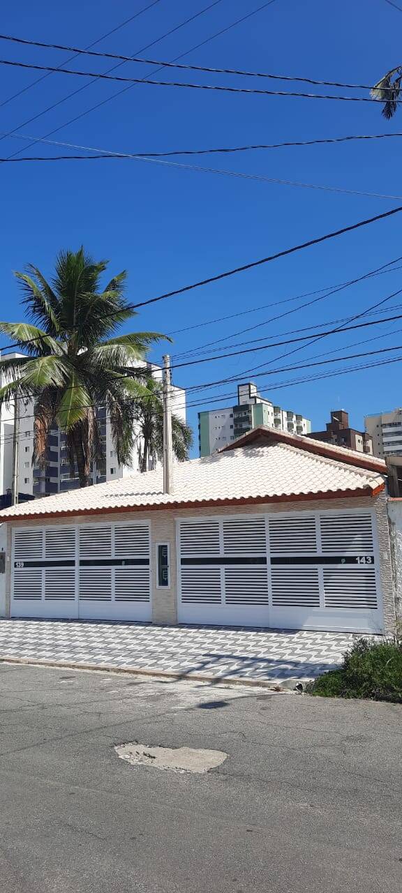 #7163 - Casa para Venda em Praia Grande - SP
