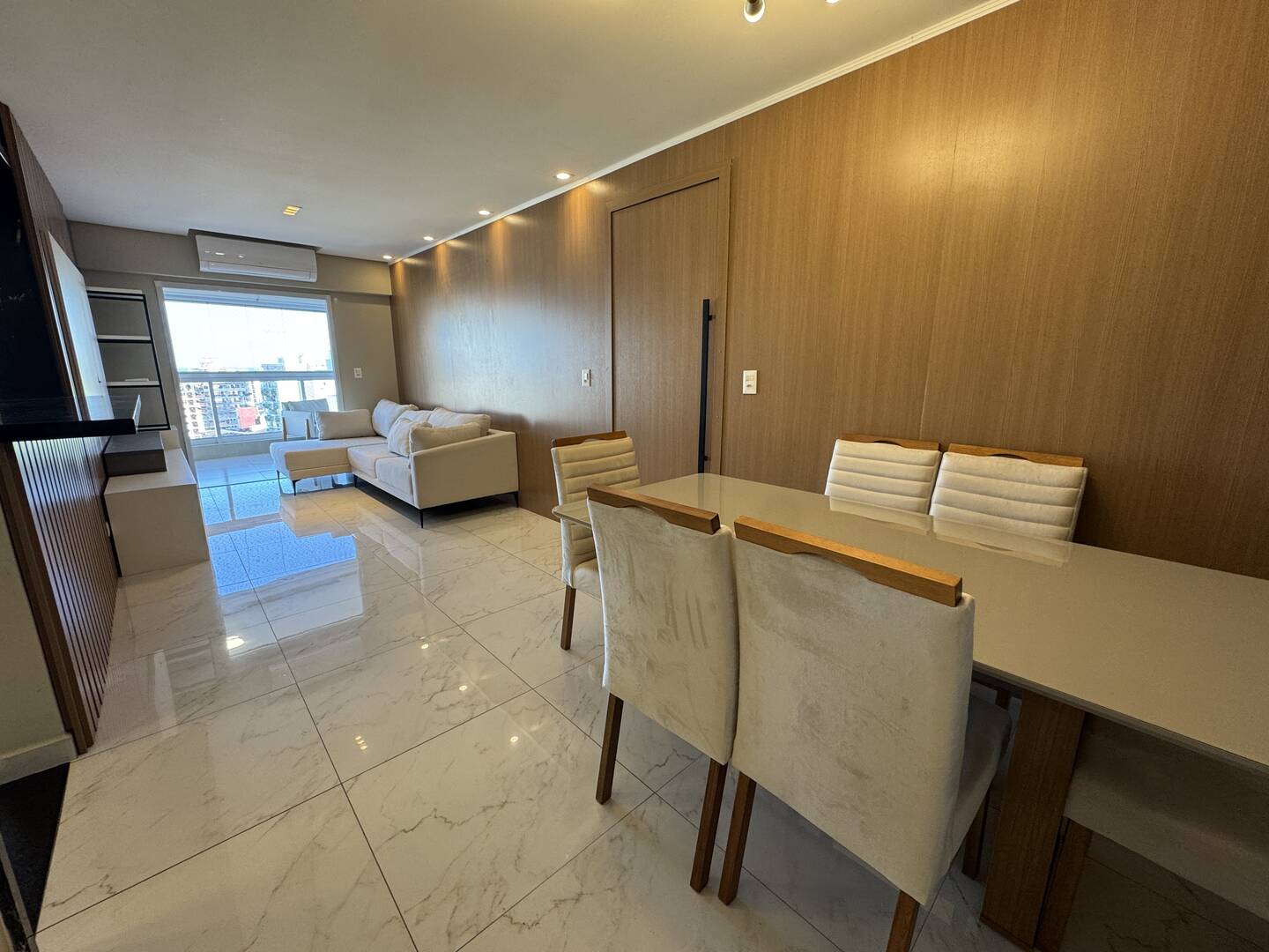 #2068 - Apartamento para Venda em Praia Grande - SP