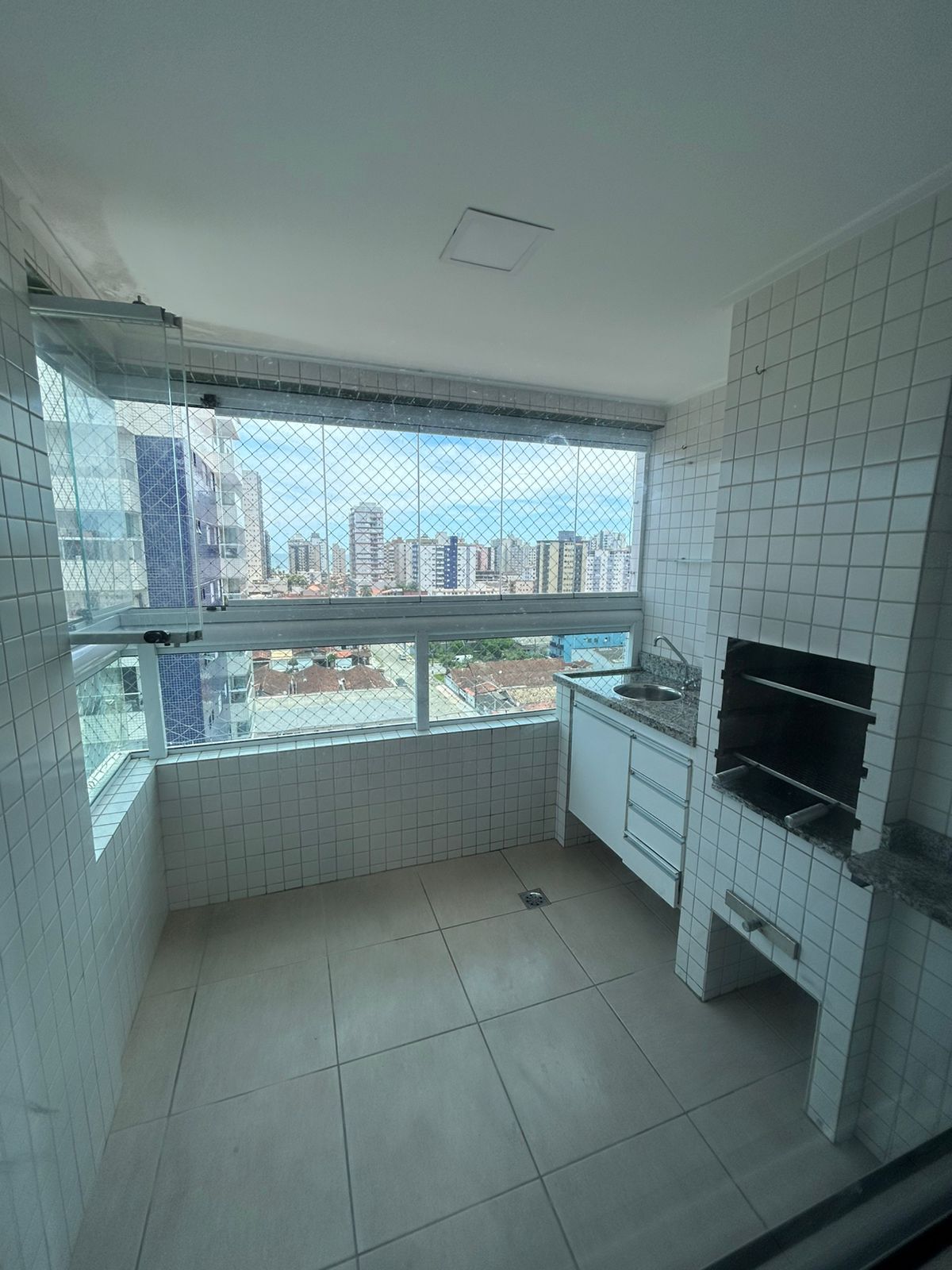 #9300 - Apartamento para Venda em Praia Grande - SP