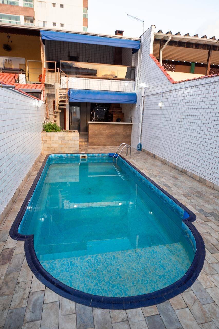 #7693 - Casa para Venda em Praia Grande - SP