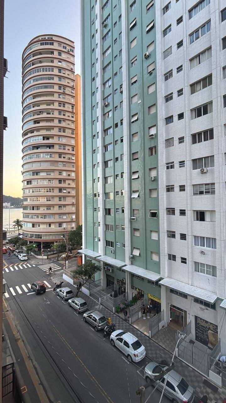 #8305 - Apartamento para Venda em São Vicente - SP