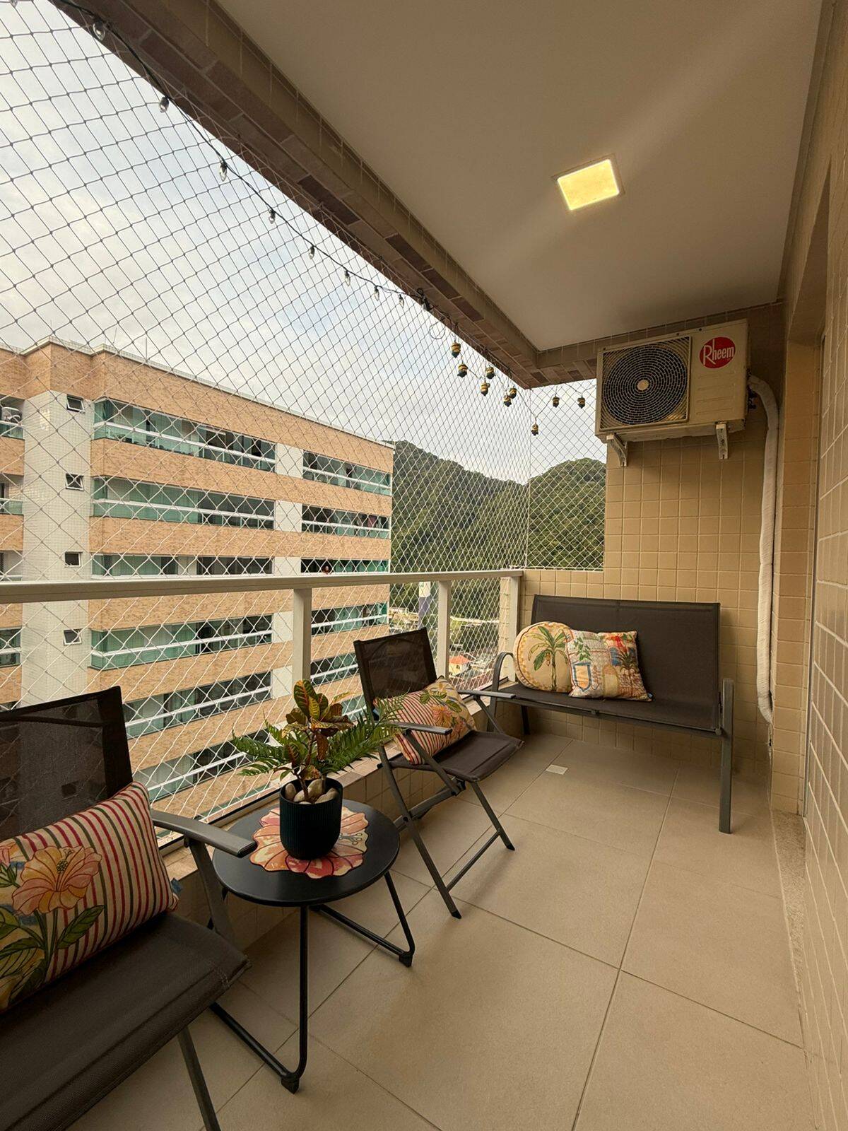 #7834 - Apartamento para Locação em Praia Grande - SP