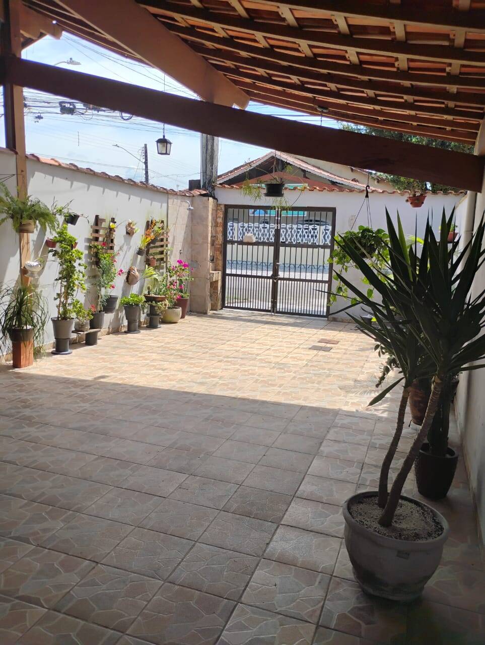 #1001 - Casa para Venda em Praia Grande - SP