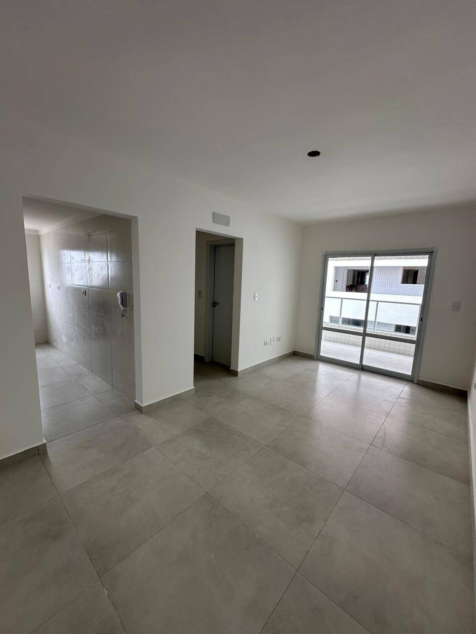 #1002 - Apartamento para Venda em Praia Grande - SP