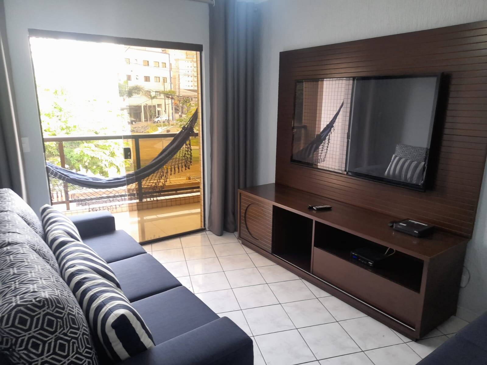 #8306 - Apartamento para Locação em Praia Grande - SP