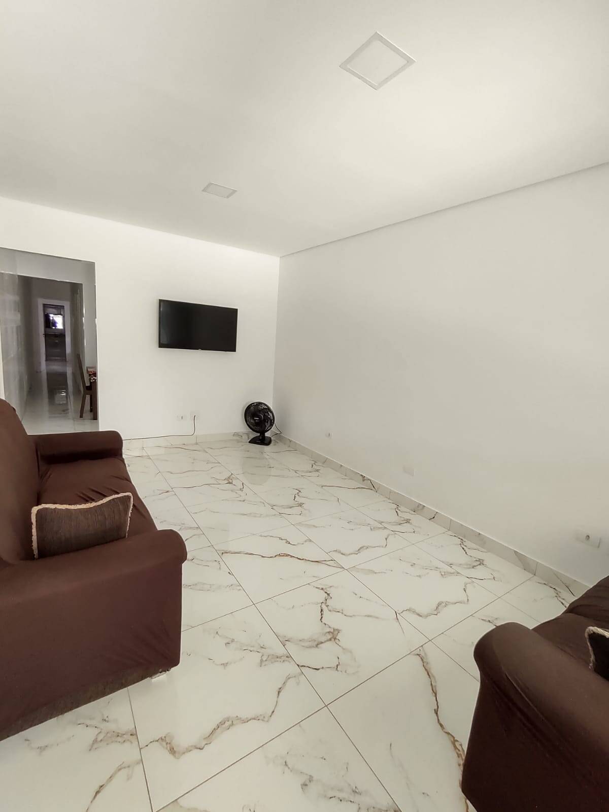 #2090 - Casa para Venda em Praia Grande - SP