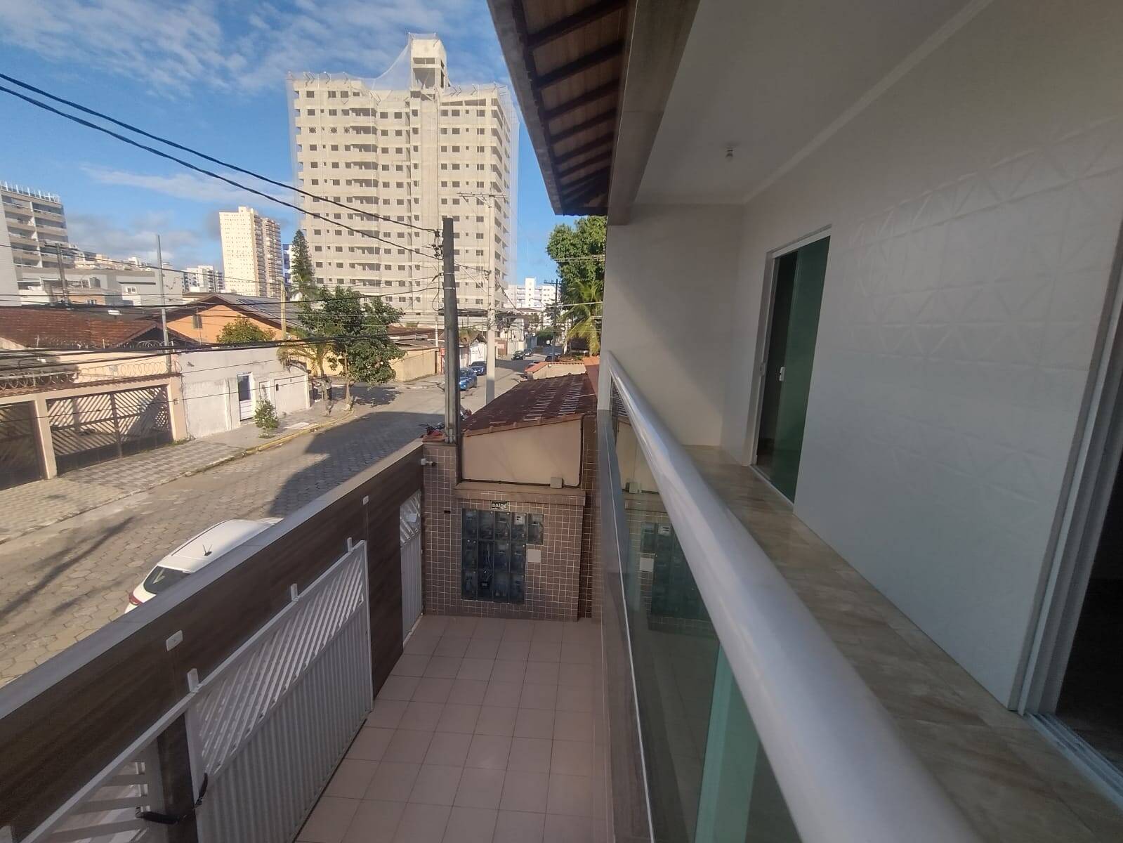 #1052 - Casa para Venda em Praia Grande - SP