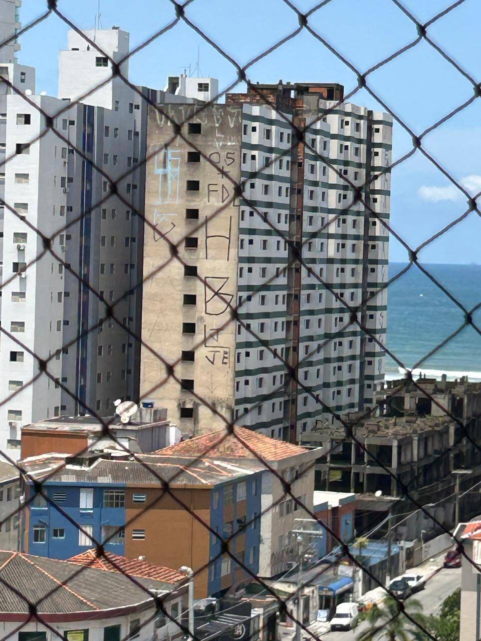 #4008 - Apartamento para Venda em Praia Grande - SP