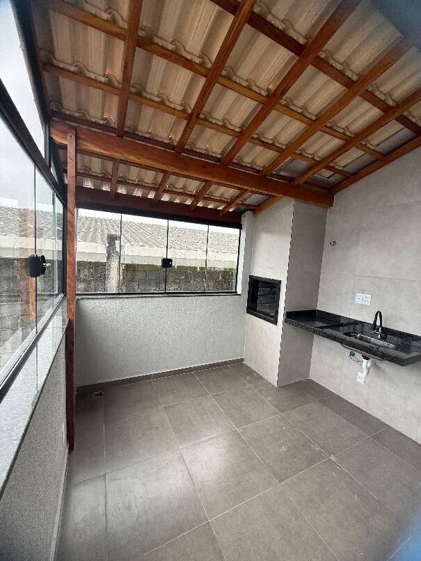 #1066 - Casa para Venda em Praia Grande - SP