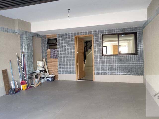 #7515 - Casa para Venda em Praia Grande - SP