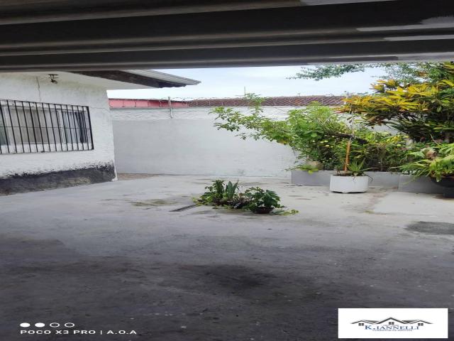 #7741 - Casa para Venda em Praia Grande - SP