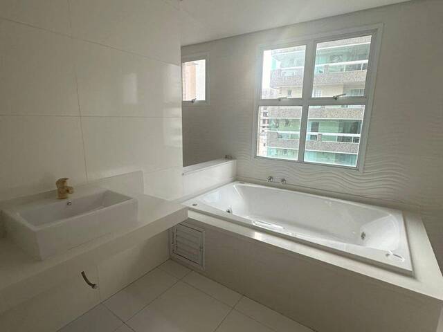 #7913 - Apartamento para Venda em Praia Grande - SP