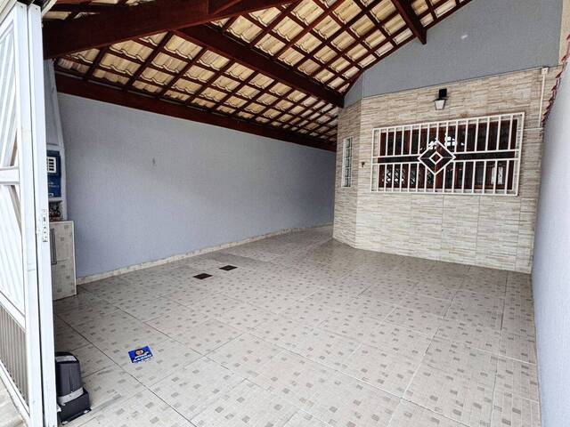 #5017 - Casa para Venda em Praia Grande - SP