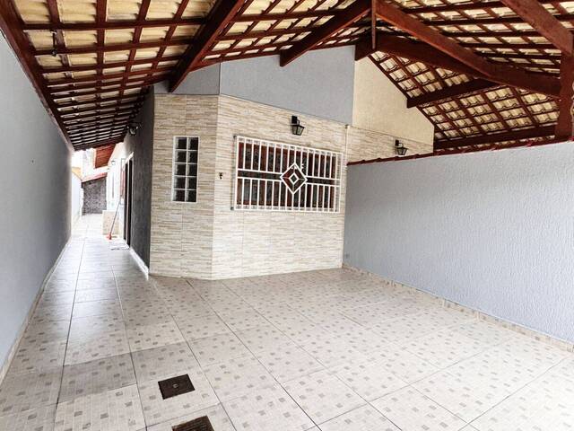 #5017 - Casa para Venda em Praia Grande - SP