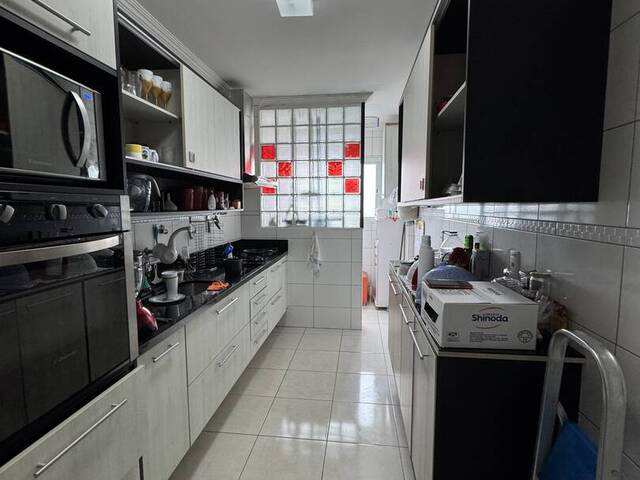 Apartamento para Venda em Praia Grande - 4