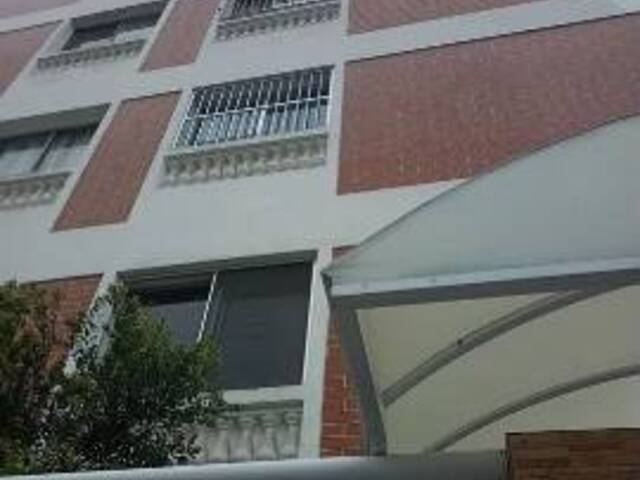 Venda em Canto do Forte - Praia Grande