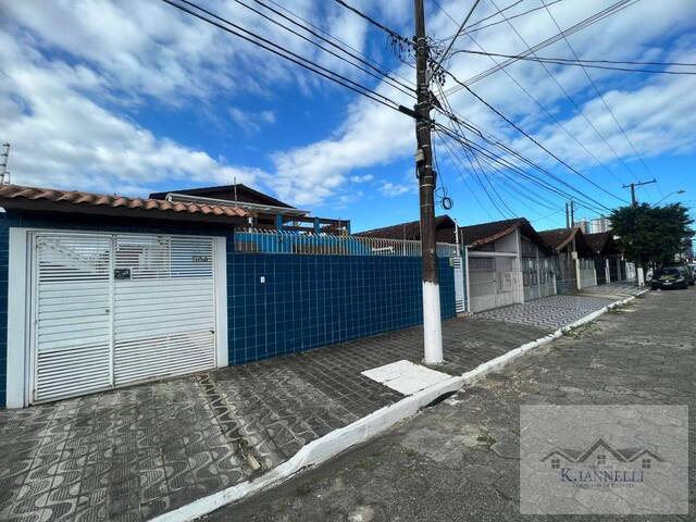 #2012 - Casa para Venda em Praia Grande - SP - 1