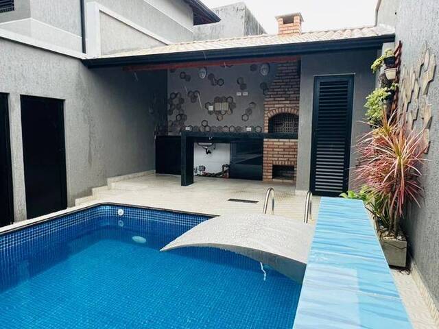 #0437 - Casa para Venda em Praia Grande - SP - 1