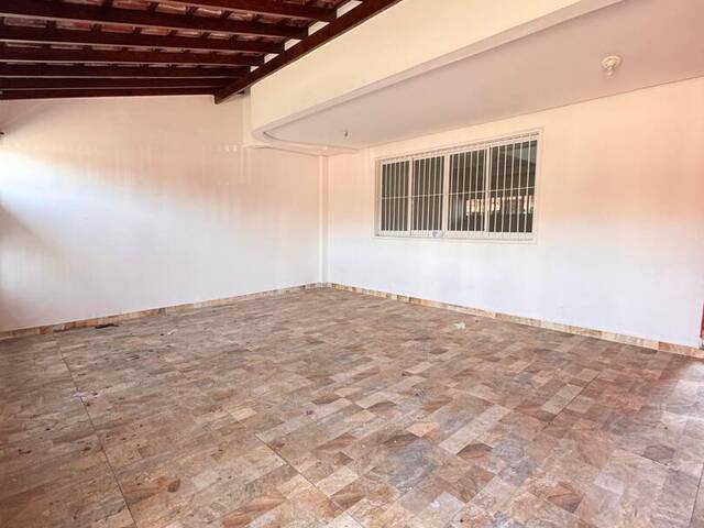 #8192 - Sobrado para Venda em Praia Grande - SP - 2