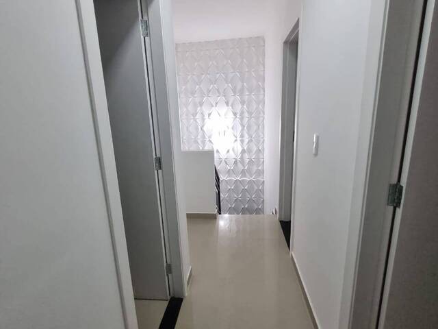 #2211 - Casa para Venda em Praia Grande - SP - 2