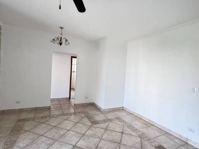 #7651 - Apartamento para Venda em Praia Grande - SP - 2