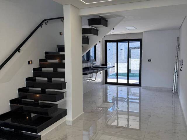 #7889 - Casa para Venda em Praia Grande - SP - 2