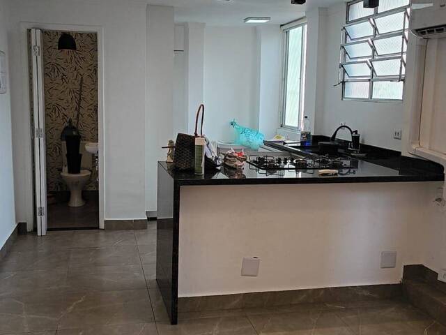#7962 - Apartamento para Locação em Santos - SP - 1