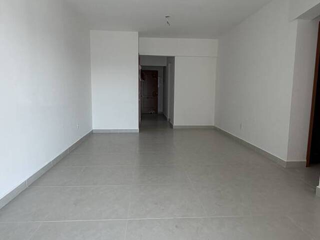 Apartamento para Venda em Praia Grande - 4