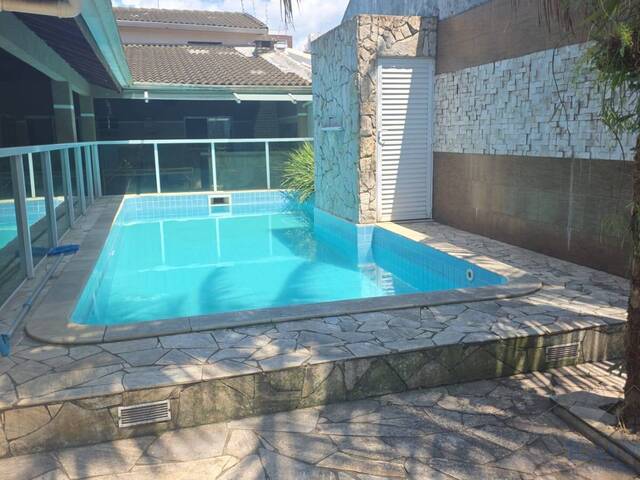 #4012 - Casa para Venda em Praia Grande - SP - 1