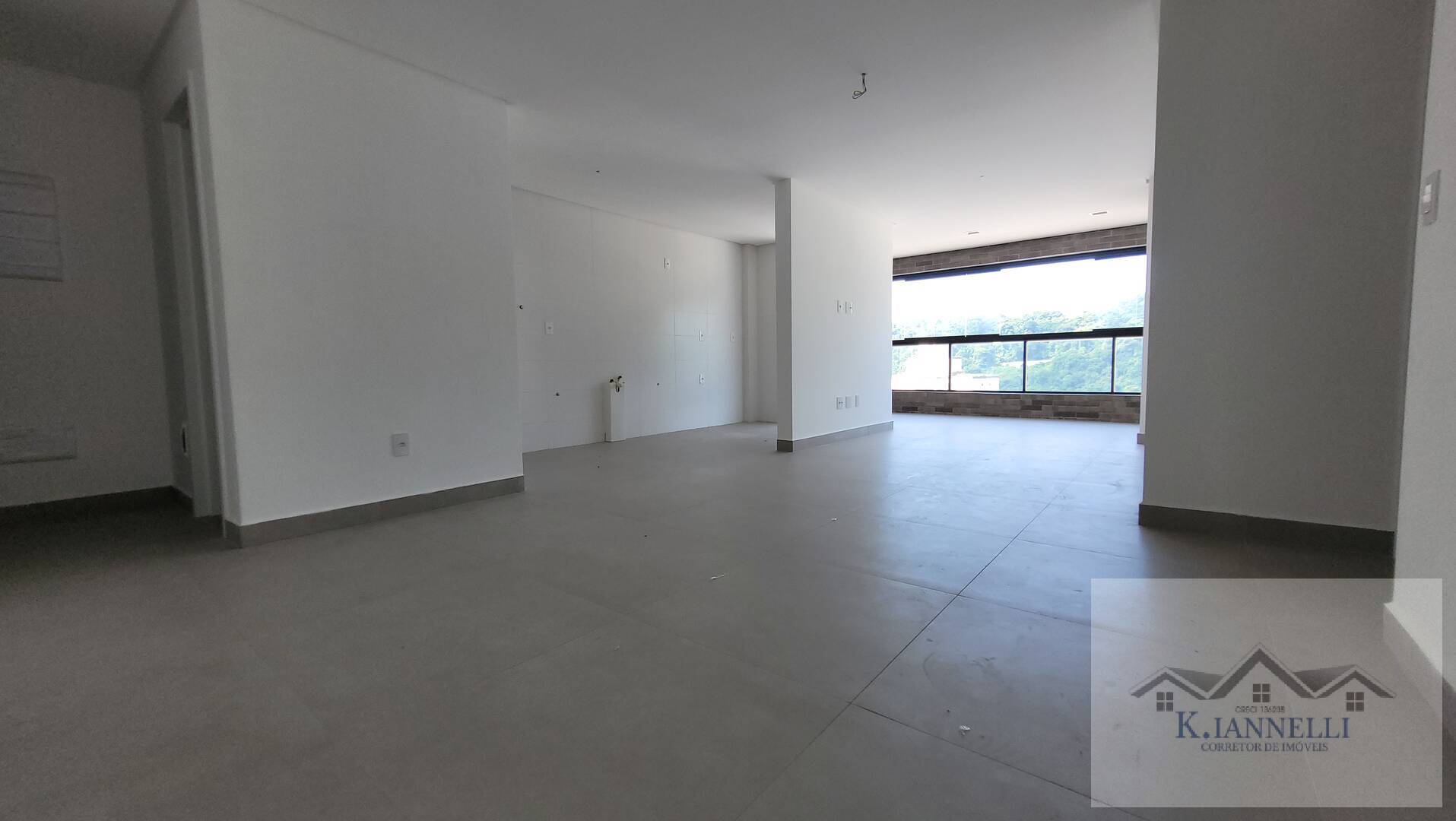 Apartamento Alto Padrão no Canto do Forte com Lazer Completo