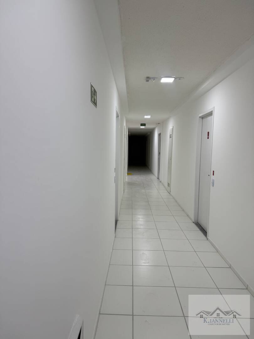 Apartamento para alugar com 2 quartos, 42m² - Foto 12