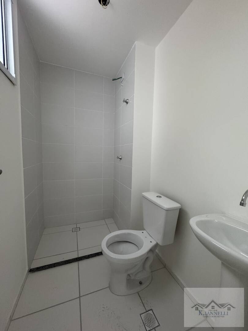 Apartamento para alugar com 2 quartos, 42m² - Foto 9