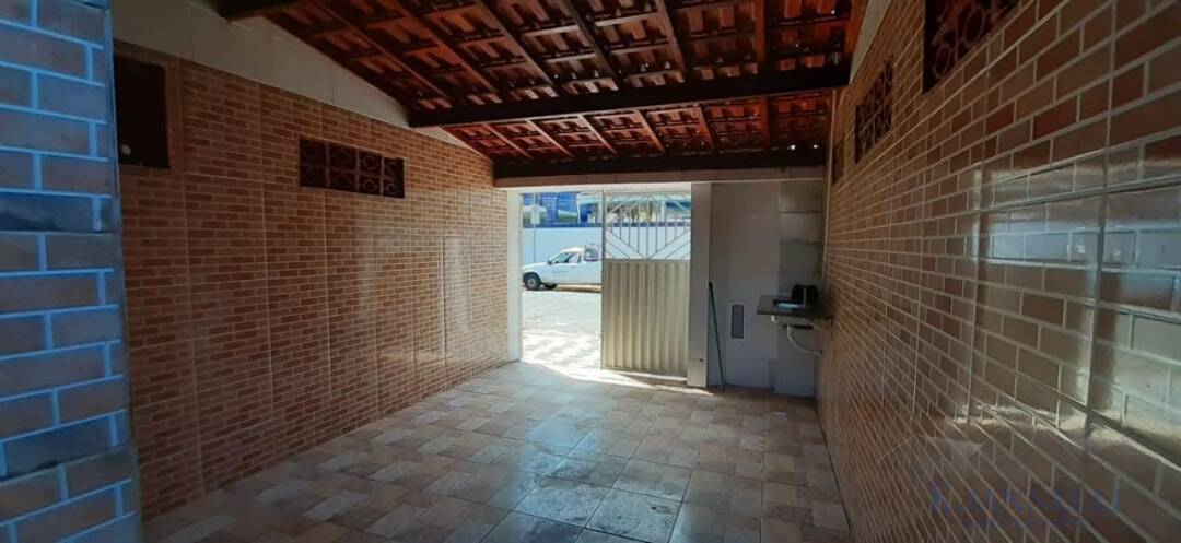 Casa para alugar com 2 quartos, 70m² - Foto 1